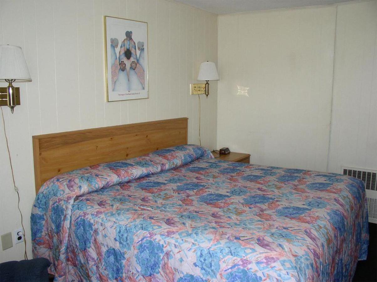 Budget Inn Fairmont Exterior foto